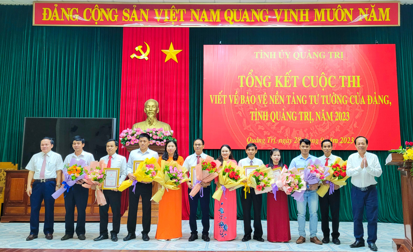 7 t&aacute;c phẩm được trao Giải Khuyến kh&iacute;ch